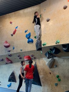Bouldern - Mädchen der 3. Klassen bouldernbspm 26mai25 1