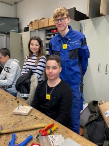 HTL-Besuch der 3. Klassen htl besuch1